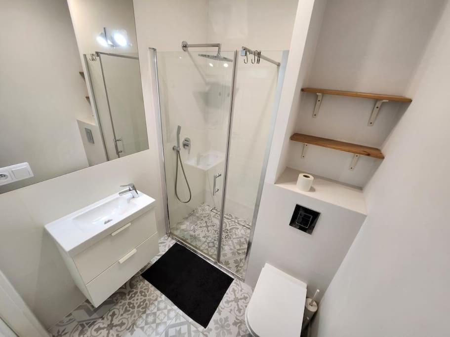 Apartstars - Powstancow #32 With Terrace Rzeszów Kültér fotó